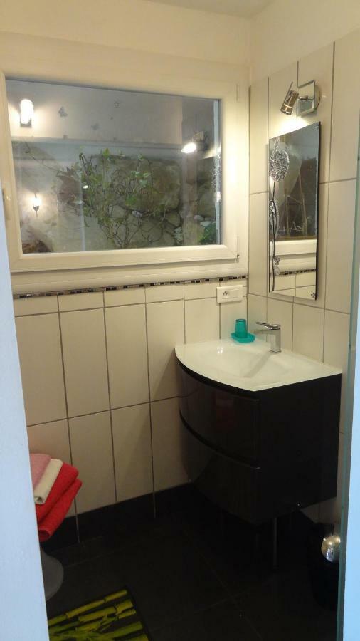 Les Chevrefeuilles Appartement Manosque Buitenkant foto