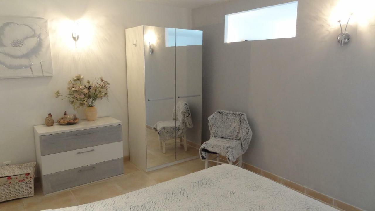 Les Chevrefeuilles Appartement Manosque Buitenkant foto
